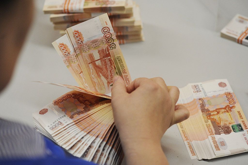 Как снять большую сумму с карты ВТБ