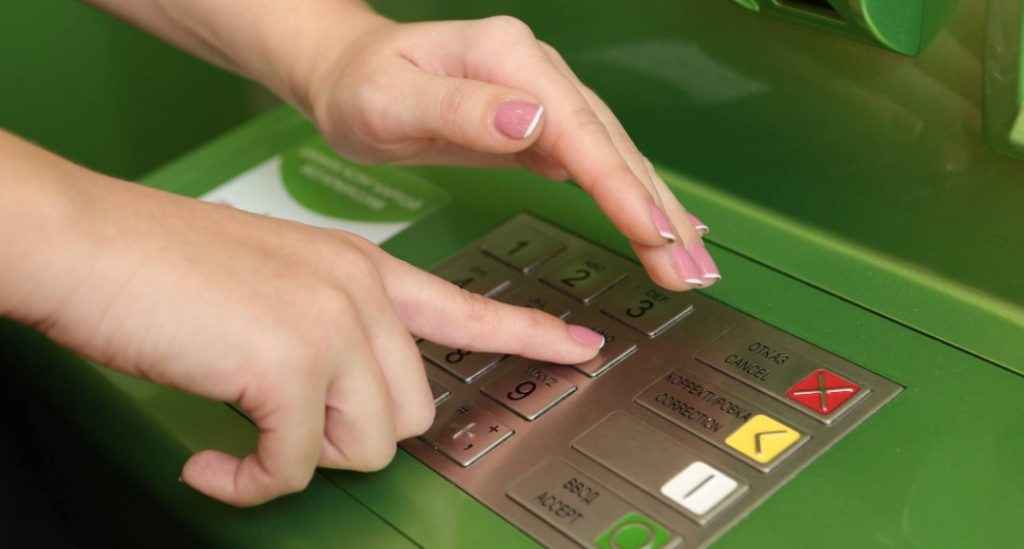 Какую сумму можно снять с карты Сбербанка