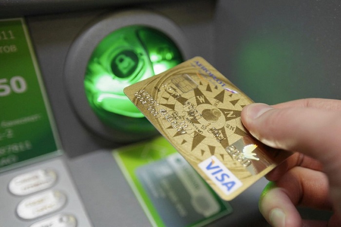 Как получить реквизиты карты Сбербанка через банкомат